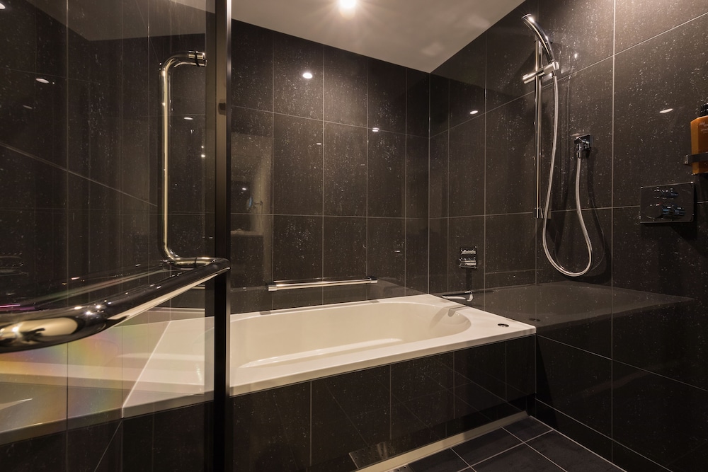 Standard Twin Room, Non Smoking - Photo 4
