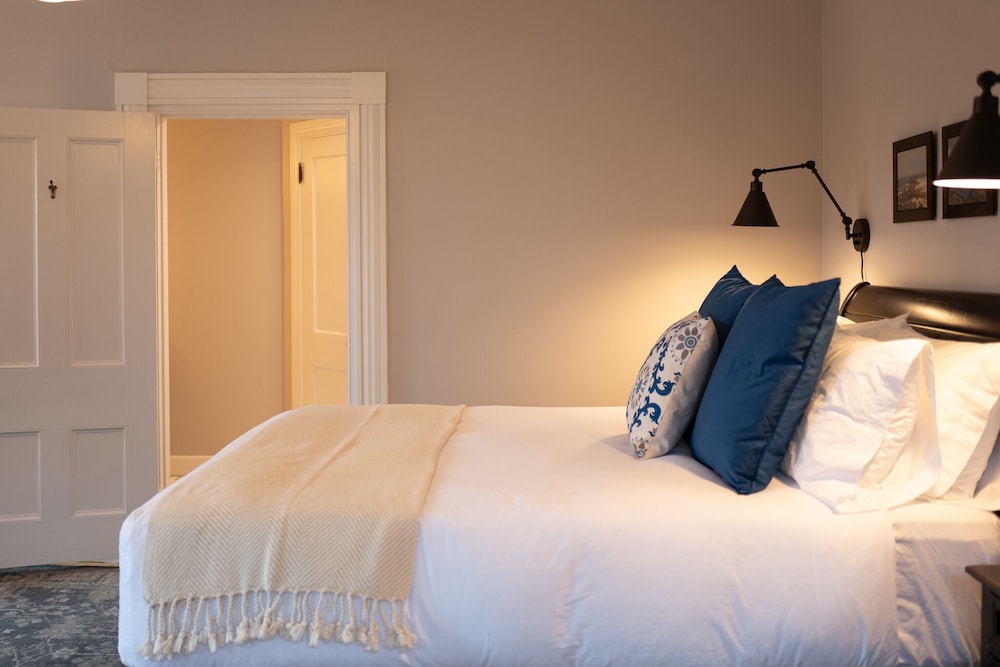Grand Double Room photo 3