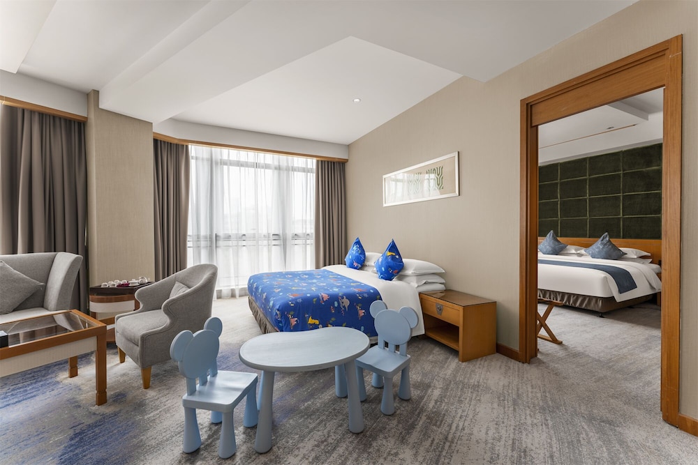 Family Suite photo 2