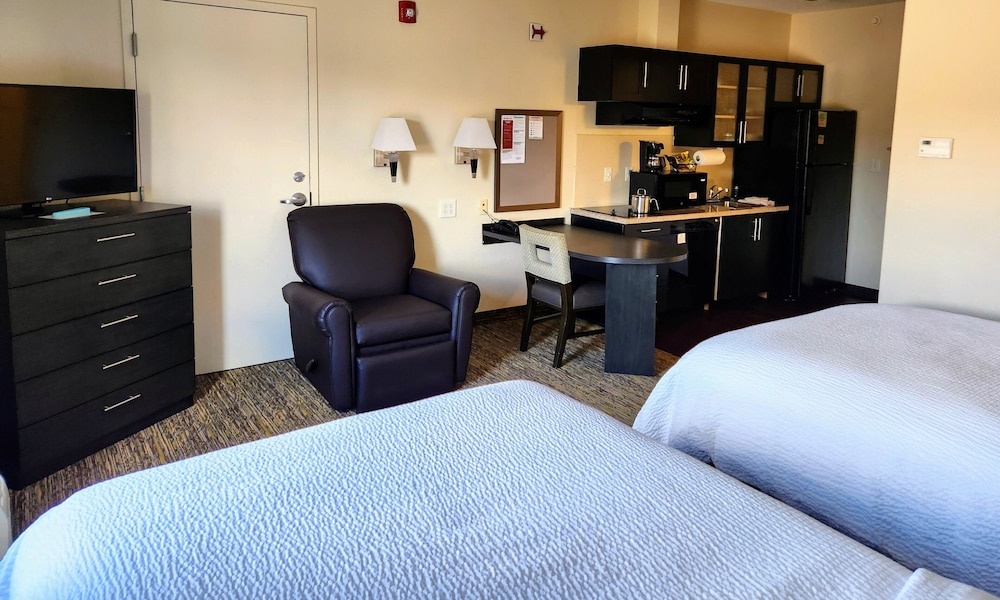 Studio Suite, 2 Double Beds, Accessible Bathtub (Hearing) - Photo 4
