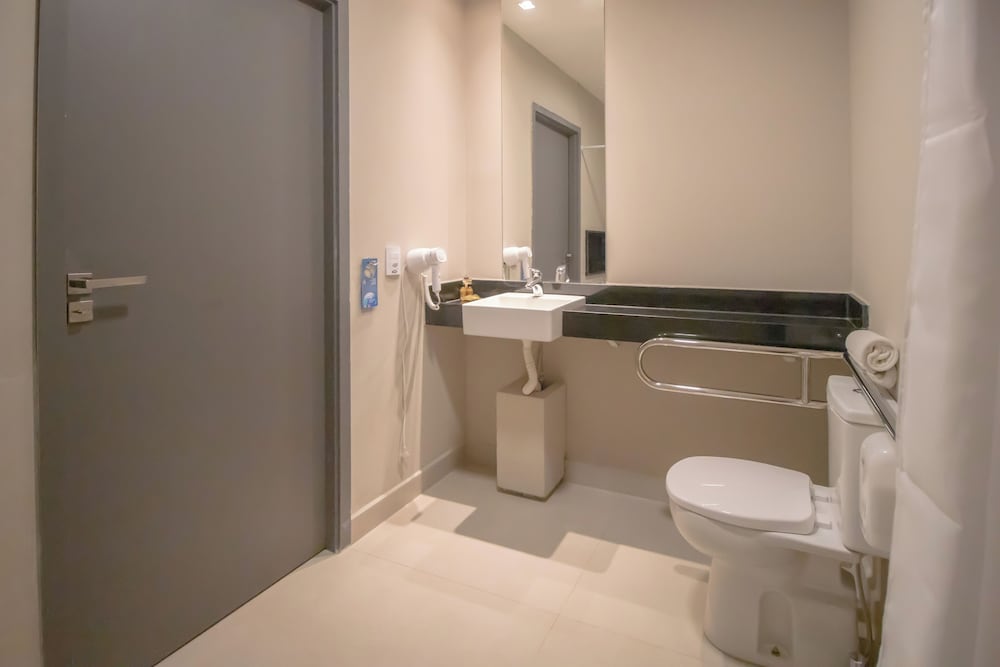 Standard Room, 1 Bedroom, Accessible photo 3