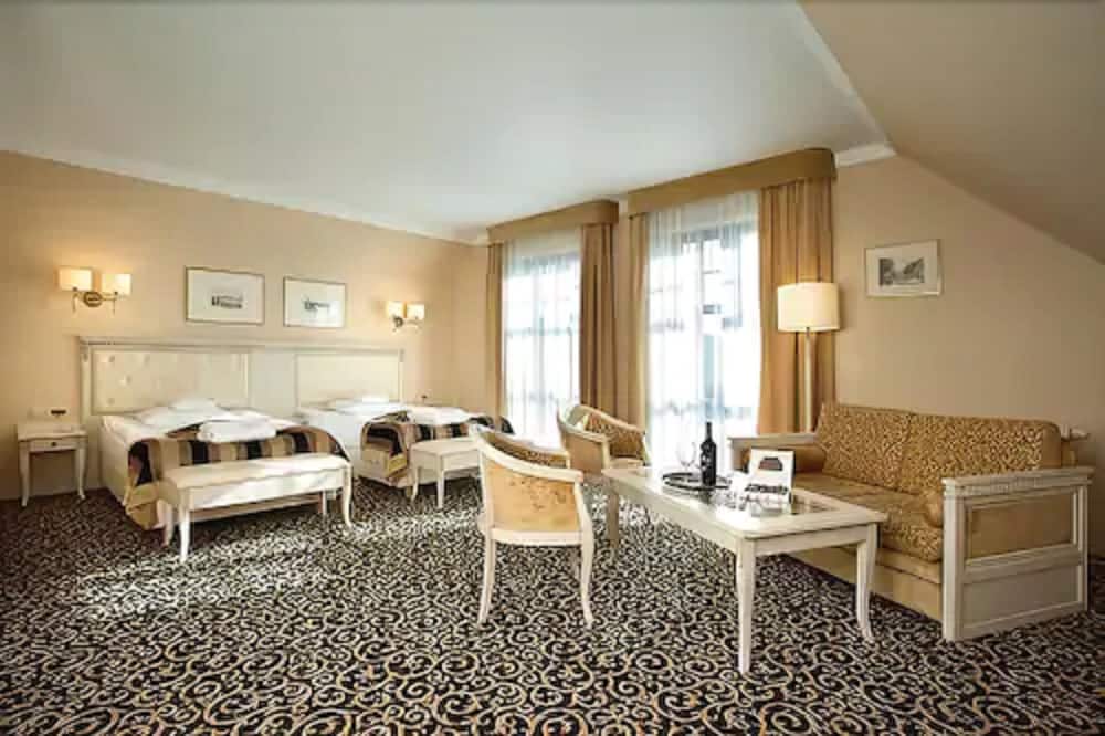 Deluxe Double or Twin Room, 1 Bedroom (Building A, No AC) photo 1