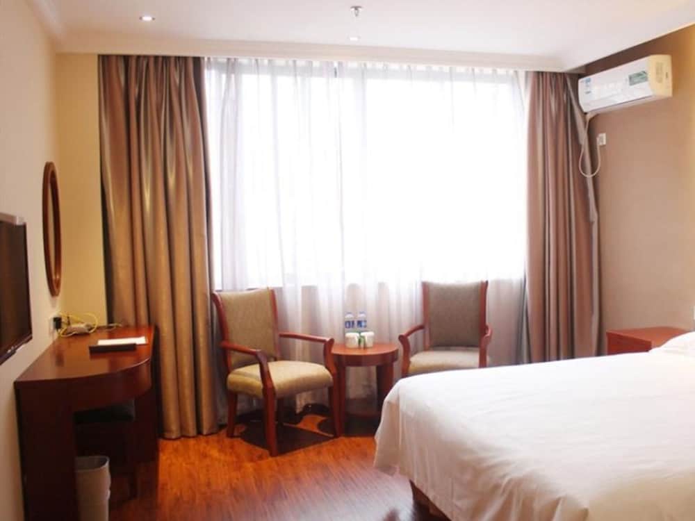 Single Room photo 2