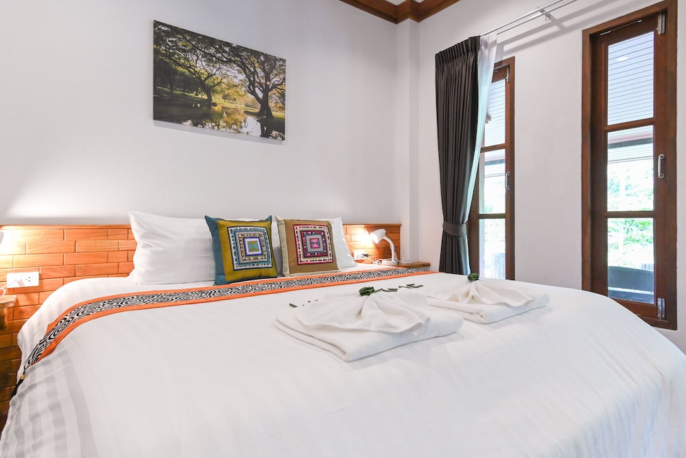 Deluxe Double Room - Photo 8