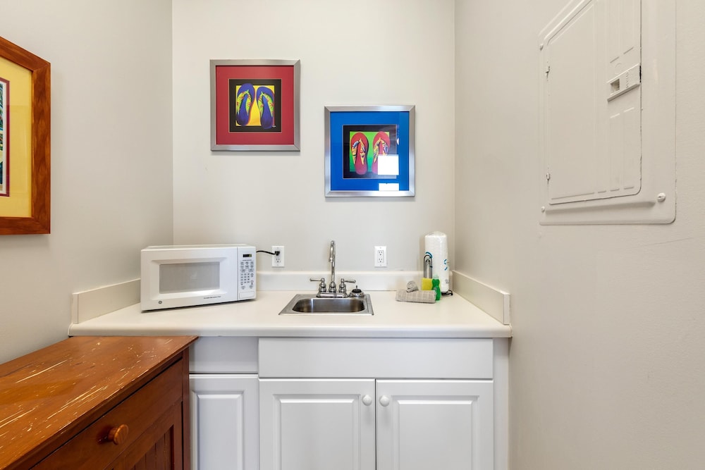 Condo, 1 King Bed with Sofa bed (Windemere 904 Pool Side Cabana Includ) photo 2