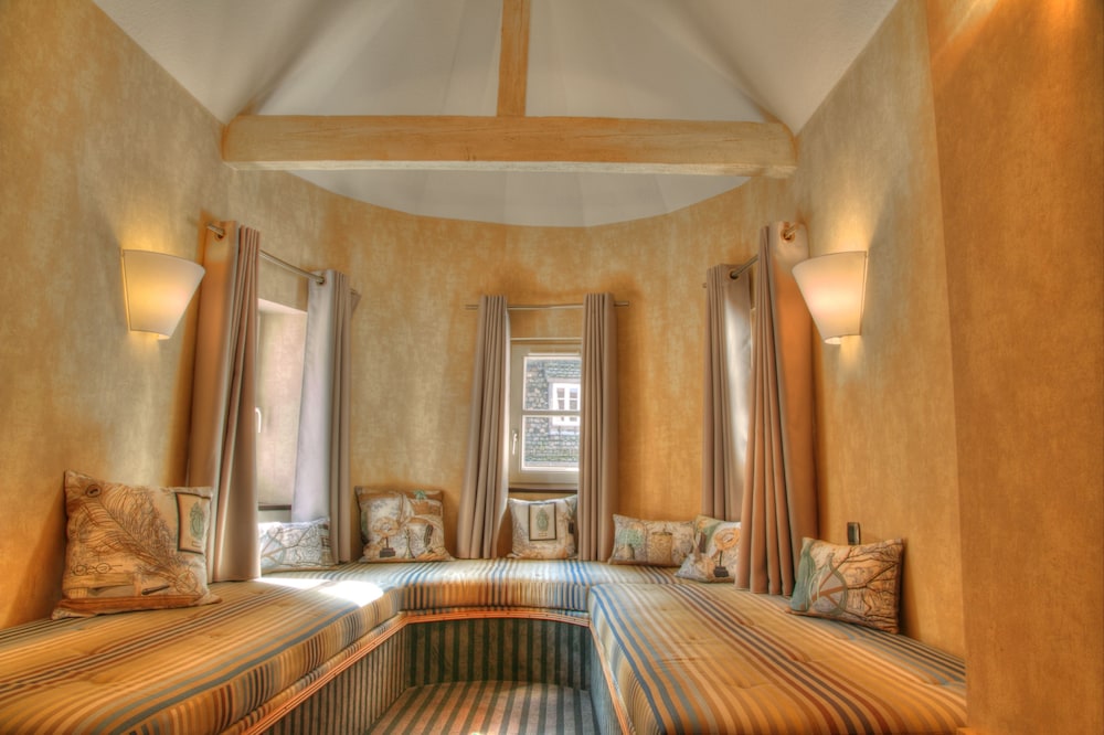 Double Room (Cosy - with attic or courtyard view) - Photo 16