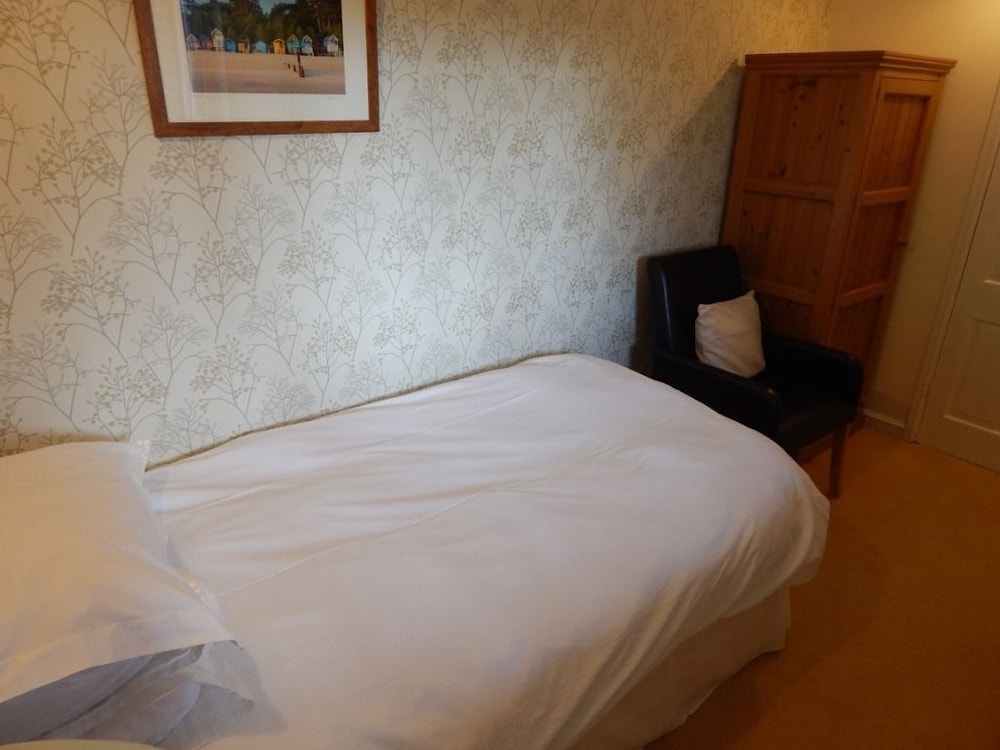 Single Room, Ensuite, Garden View photo 3