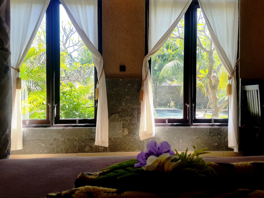 Deluxe Double or Twin Room, 1 Bedroom, Pool View, Poolside photo 2