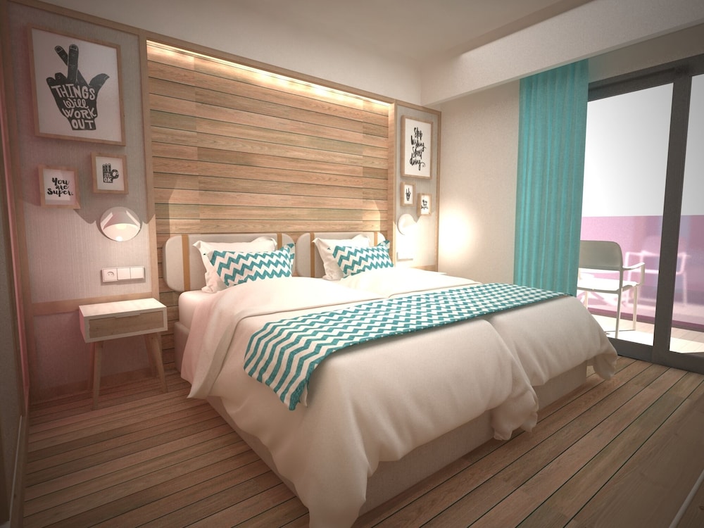 Habitación Doble Estándar o con Dos Camas Individuales.