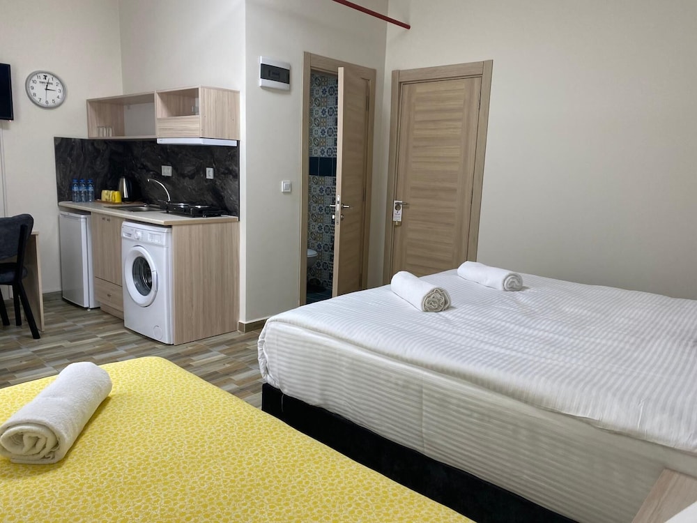 Deluxe Triple Room photo 3