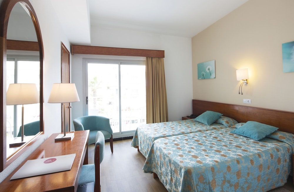 Double Room, Balcony, Partial Sea View - Photo 8