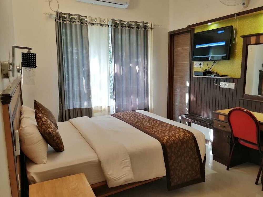 Deluxe Double Room photo 2