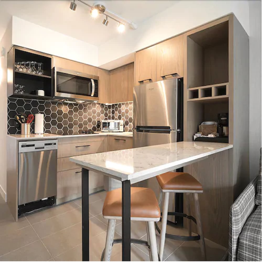 Condo, 1 Bedroom photo 3