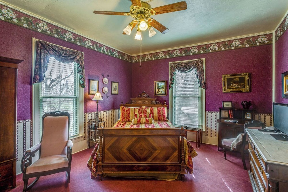 Romantic Studio Suite photo 1