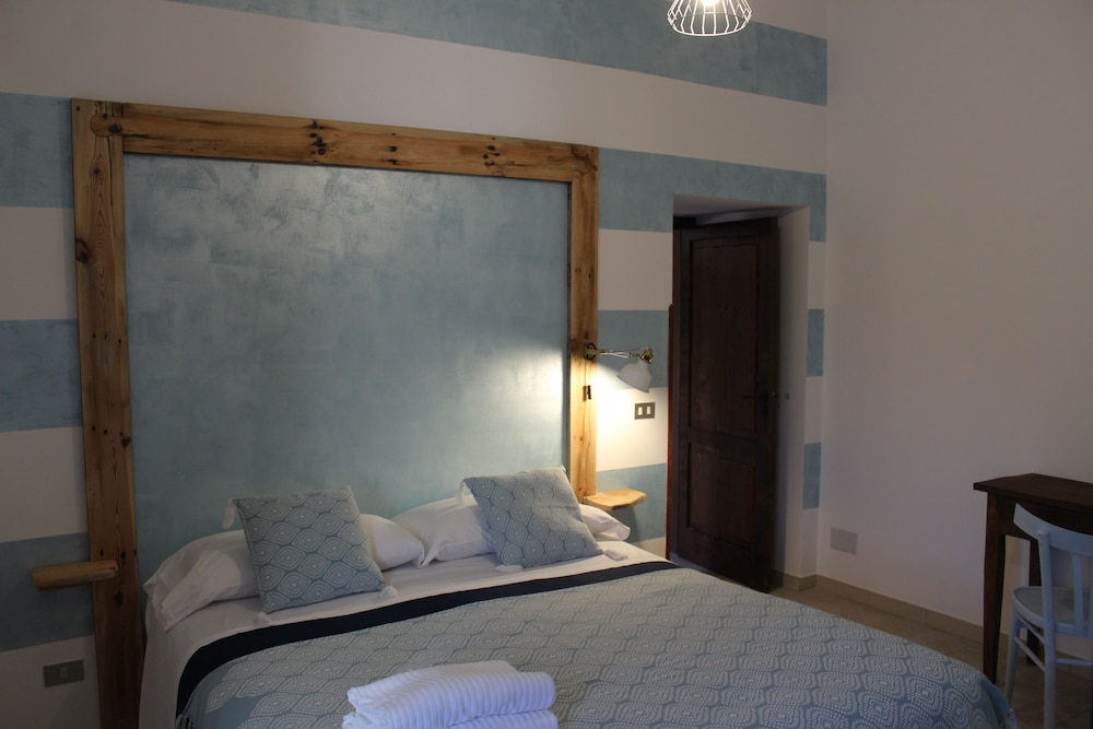 Panoramic Cottage, 2 Bedrooms, Private Pool, Valley View