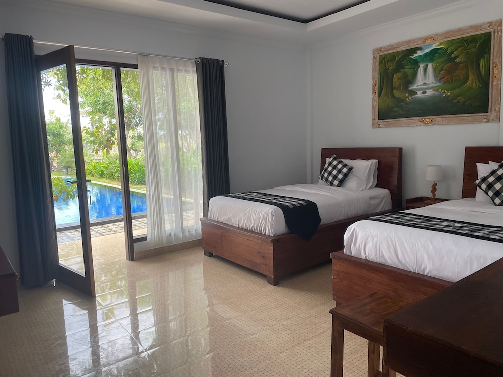 Deluxe Twin Room, 2 Twin Beds, Non Smoking, Pool View photo 1