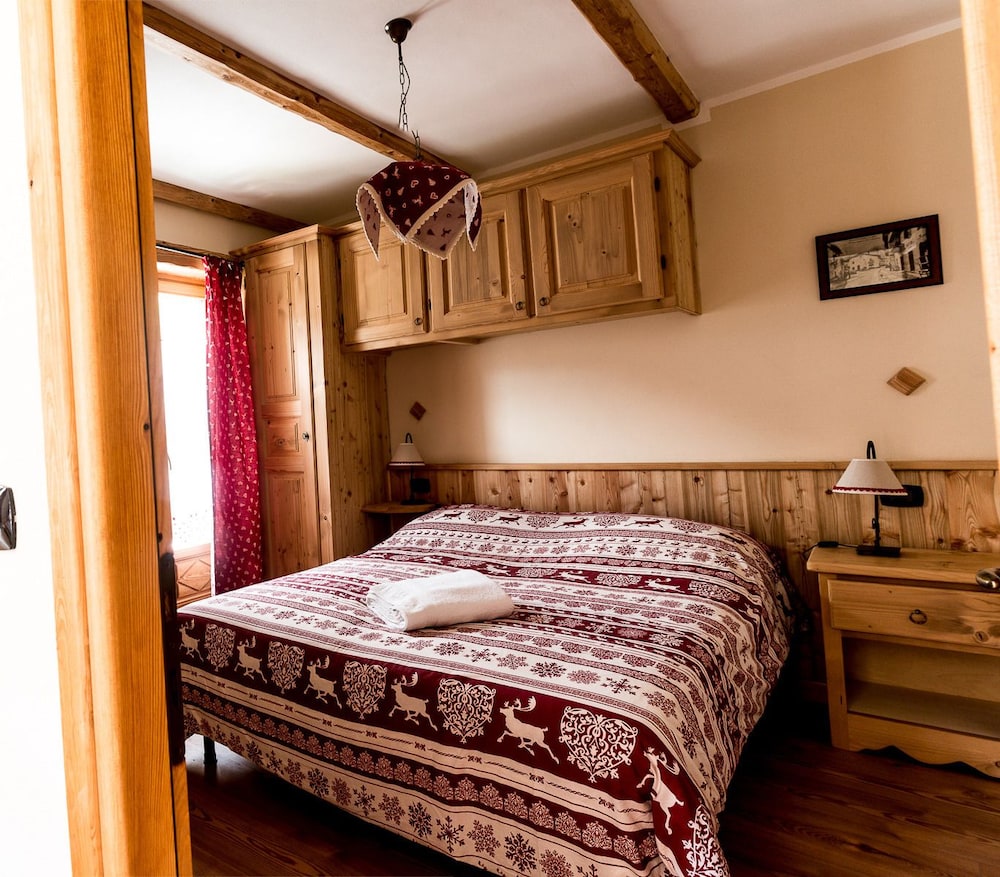 Apartment, 2 Bedrooms, Kitchenette, Mountain View photo 1