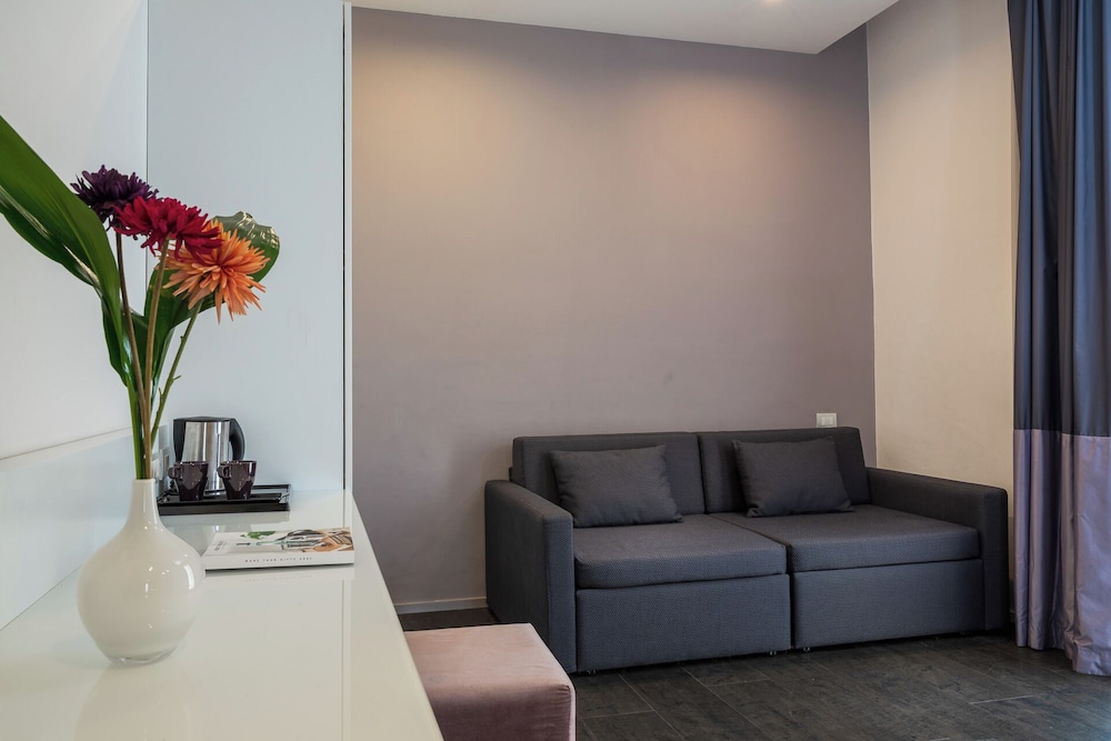 Suite - Photo 4