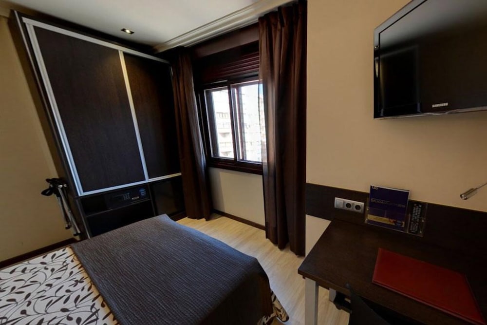 Single Room photo 3