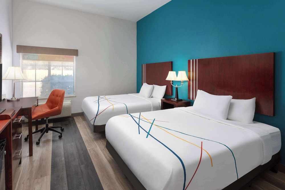 Room, 2 Queen Beds, Accessible, Non Smoking (Mobility Accessible) - Photo 1