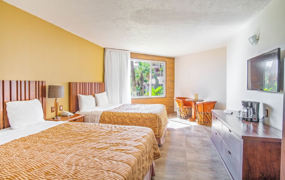Standard Double With Partial Ocean View Wheelchair Friendly