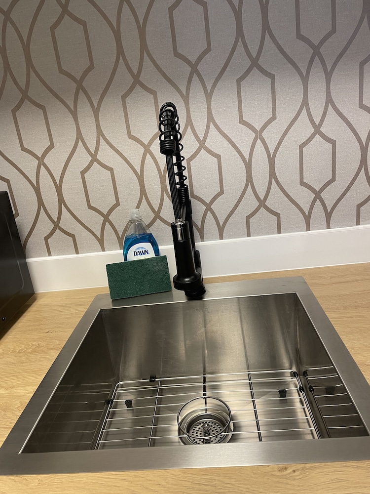 Suite, 1 King Bed, Non Smoking (Upgrade) - Photo 7