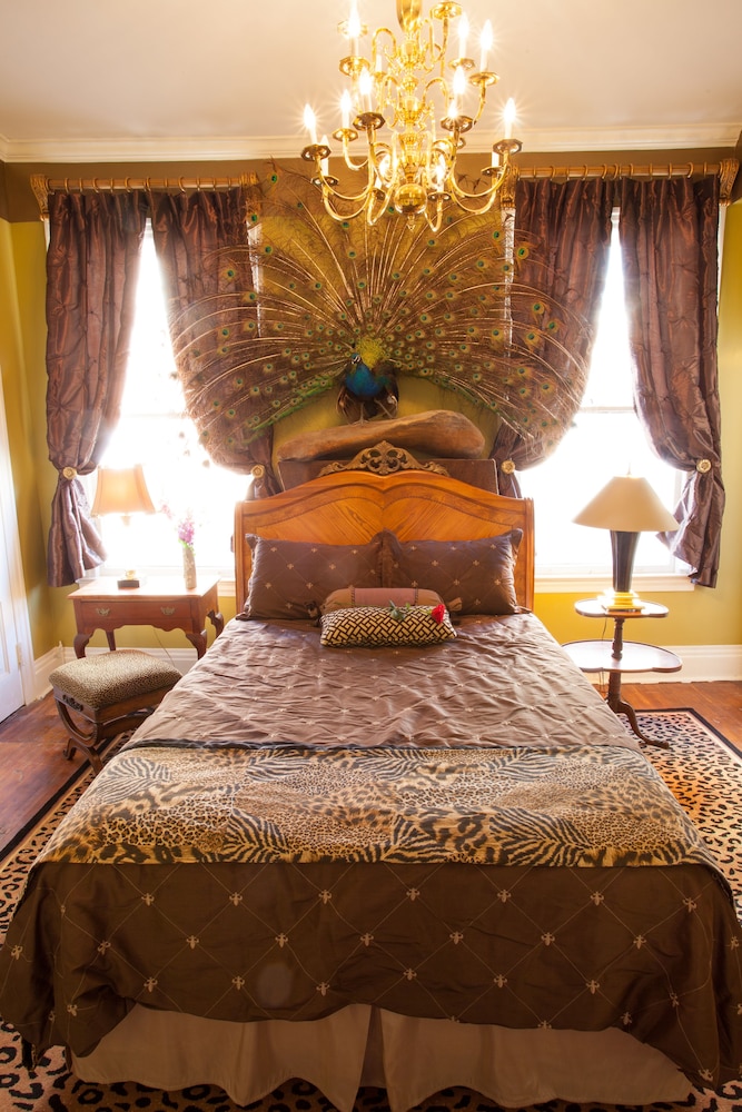 Standard Double Room, Ensuite (Peacock Room)