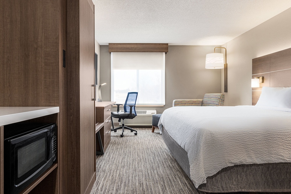 Standard Room, 1 King Bed, Accessible (Communications) - Photo 1