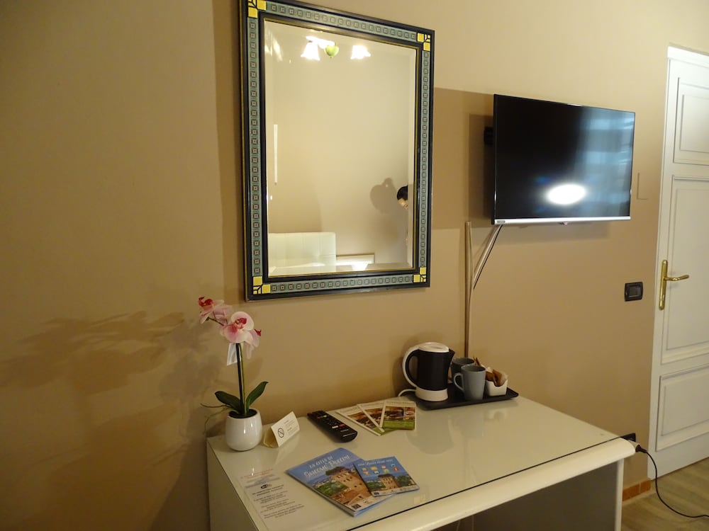 Classic Double or Twin Room - Photo 4