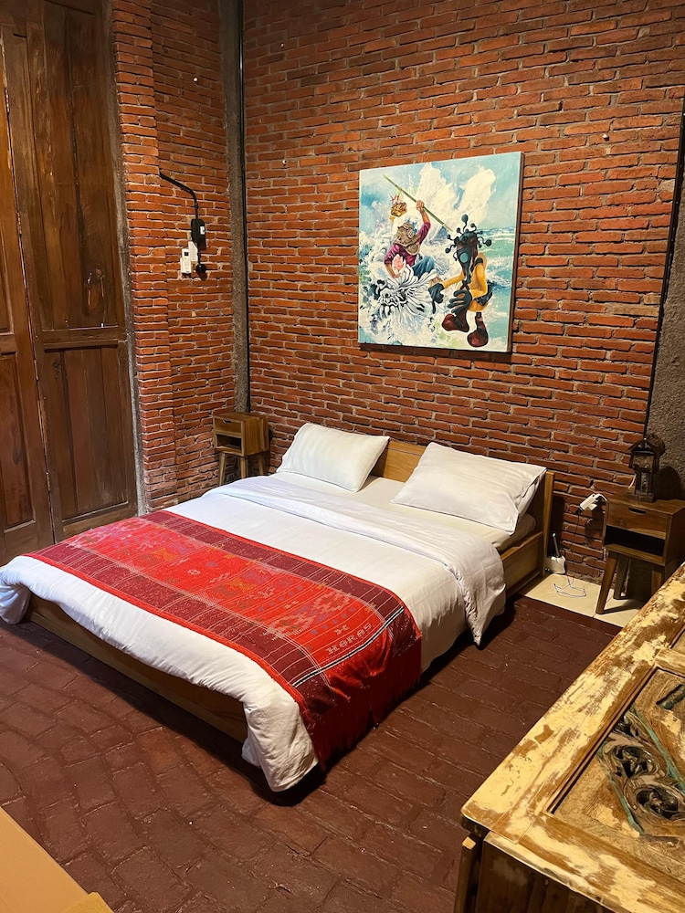 Junior Room