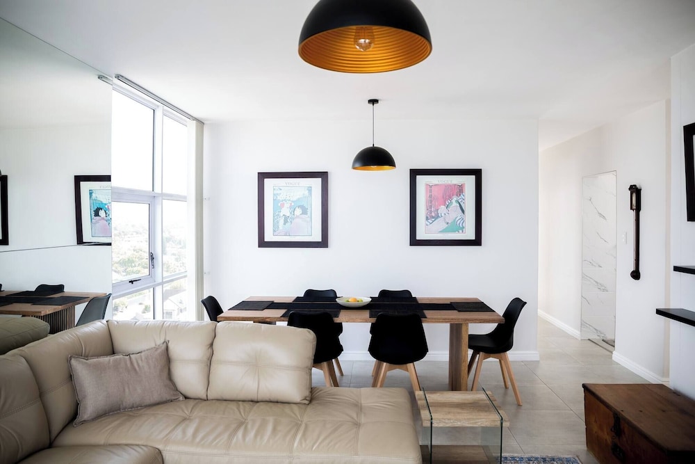 Apartment, 3 Bedrooms, Accessible, Smoking