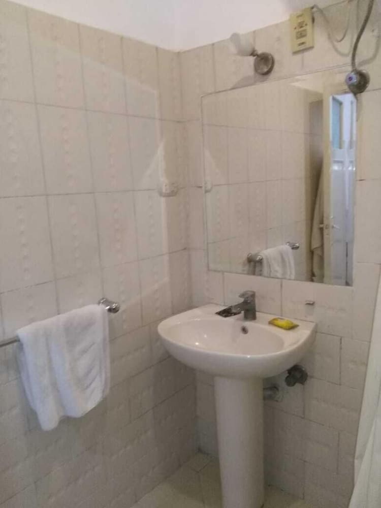 Deluxe Triple Room photo 3