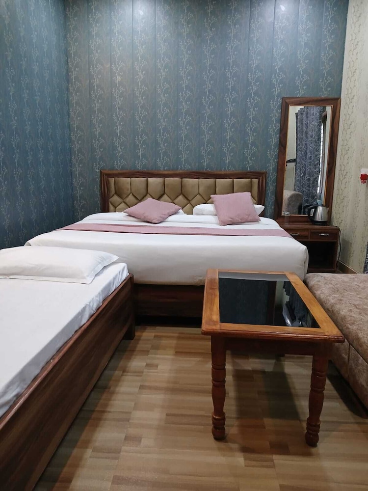 Economy Single Room