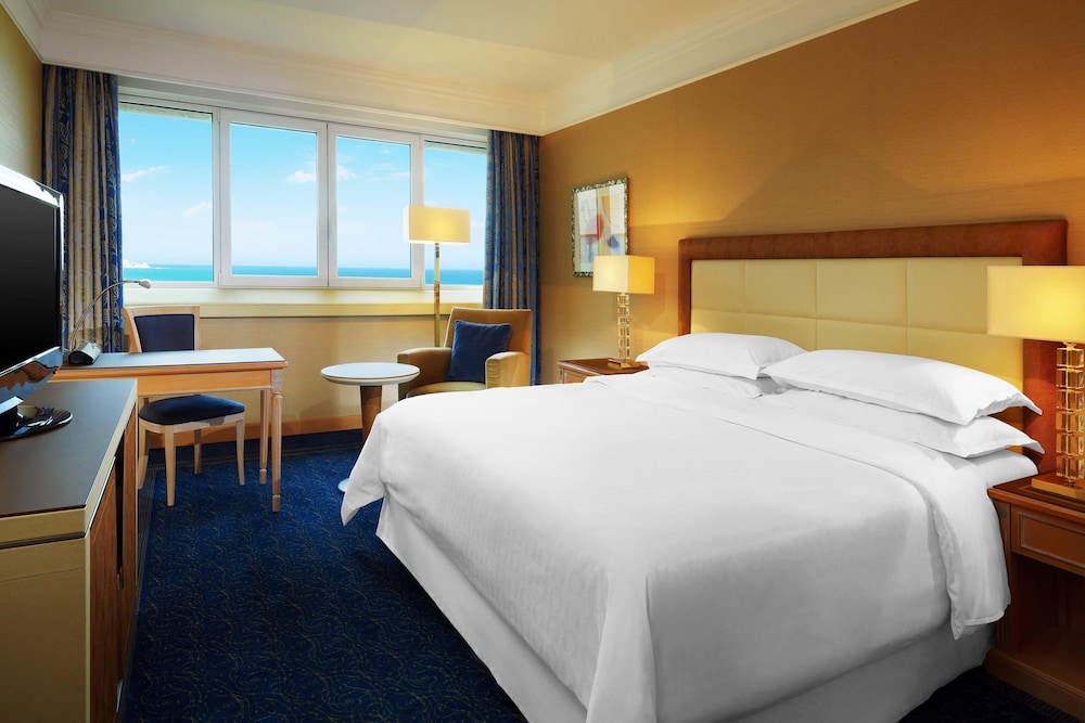 Superior Room, 1 King Bed - Photo 4