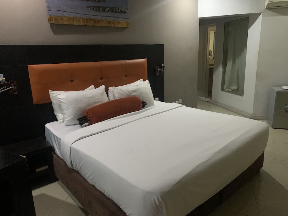 Classic Double Room, City View