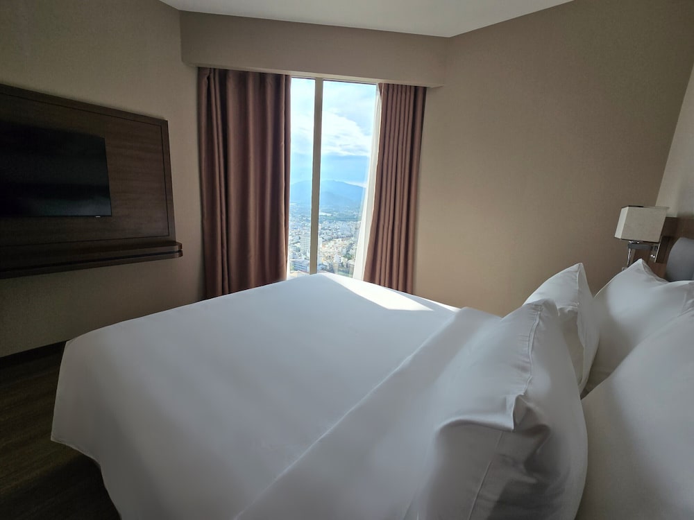 Family Club Suite - Photo 12