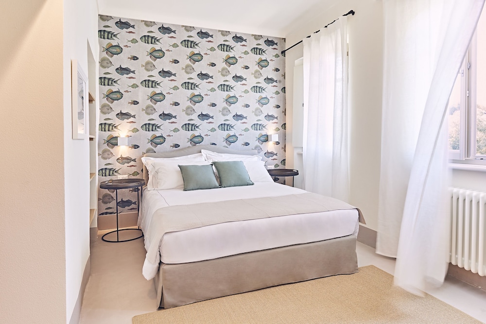 Superior Double Room, Non Smoking, River View photo 3