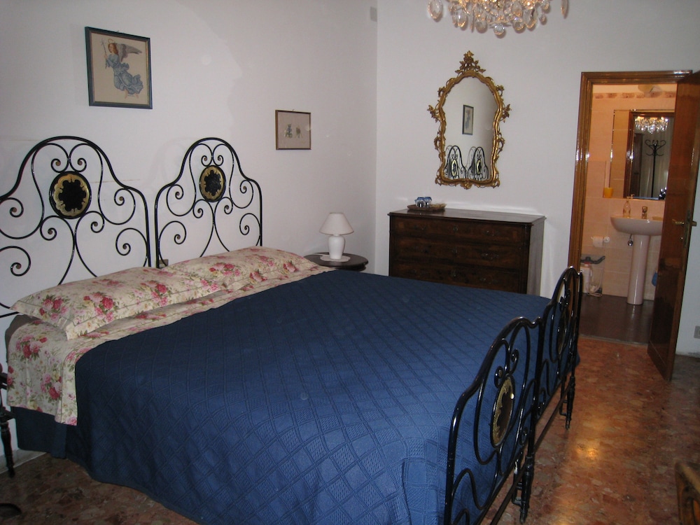 Deluxe Double Room (Bologna)