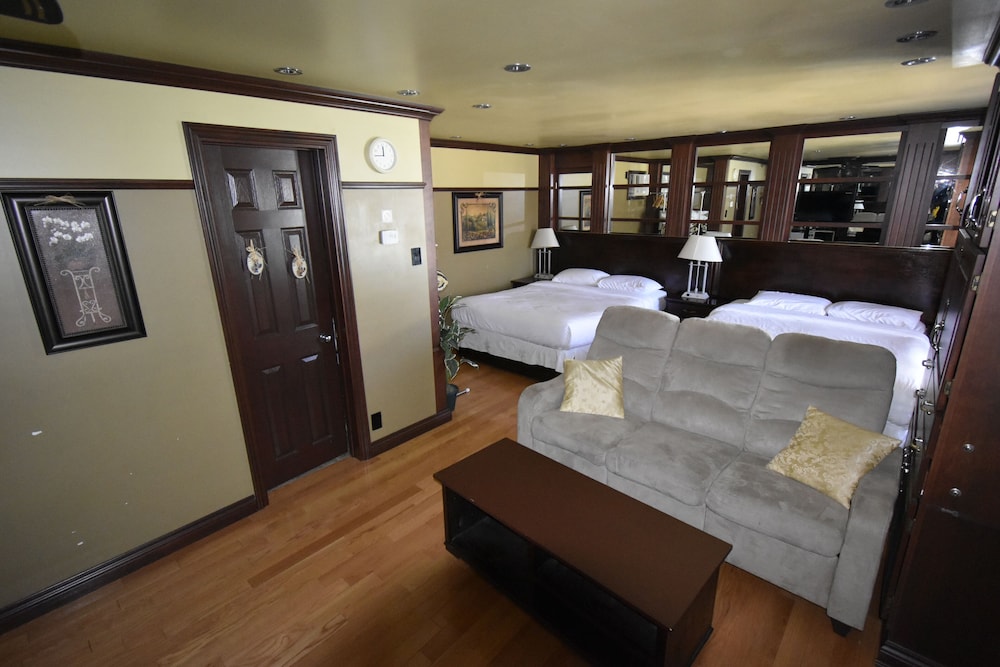 Superior Room, 2 Queen Beds