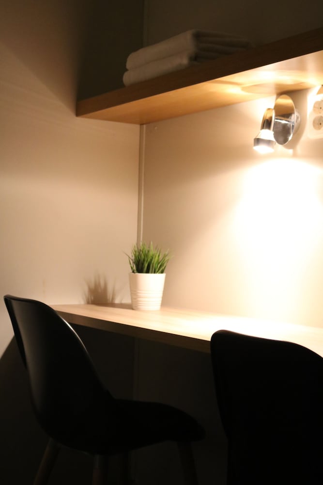 Twin Room, 1 Bedroom, Accessible, Shared Bathroom photo 3