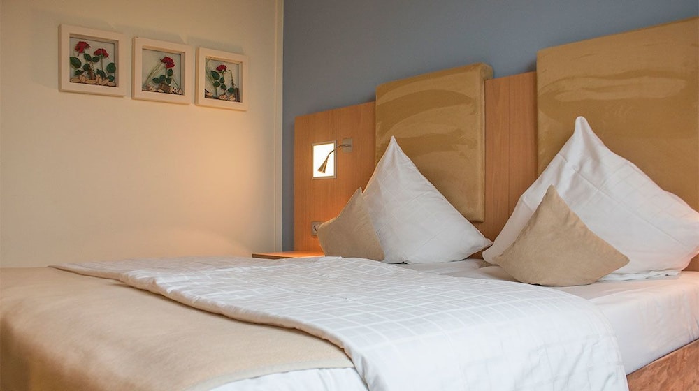 Basic Double Room photo 1
