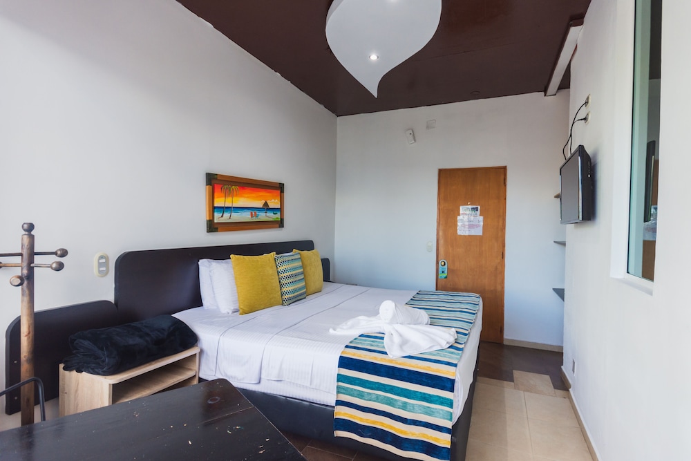 Deluxe Room - Photo 4