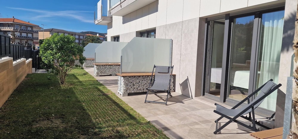 Superior Suite, Patio, Garden View