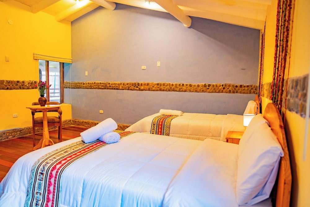 Room, Garden View