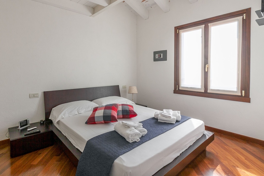 Comfort Duplex, Terrace, Pool View photo 2
