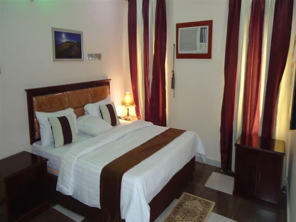Deluxe Room, Balcony, City View photo 1