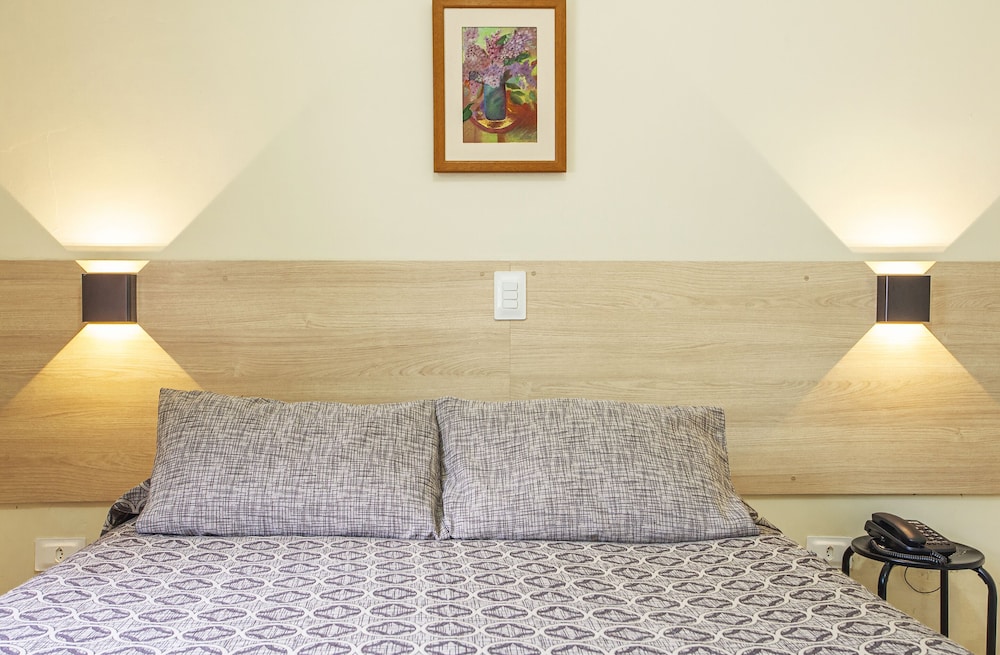 Standard Room photo 2