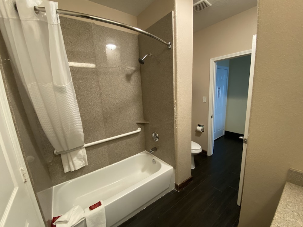 Family Suite, 2 Bedrooms, Connecting Rooms - Photo 8