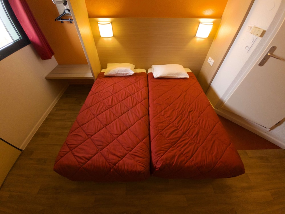 Standard Room, 2 Twin Beds - Photo 4