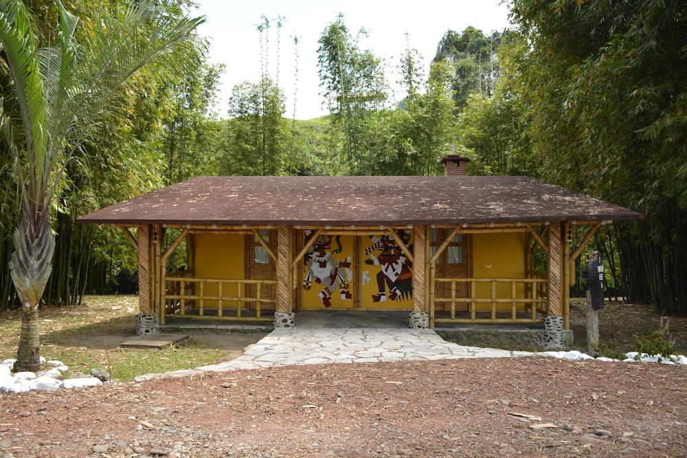 Classic Villa, 2 Bedrooms, River View photo 2